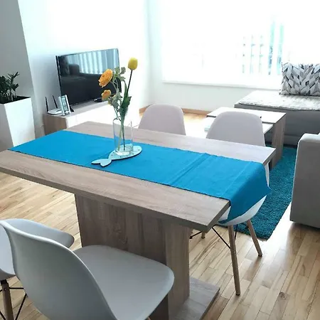 Regina's Luxury And View Apartamento Skopie