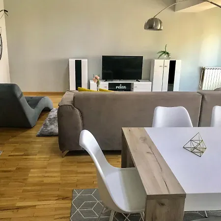 Apartamento Regina's Luxury And View Skopie